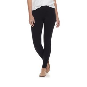 Black leggings